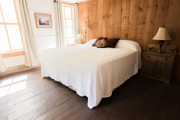 Room 2 king bed