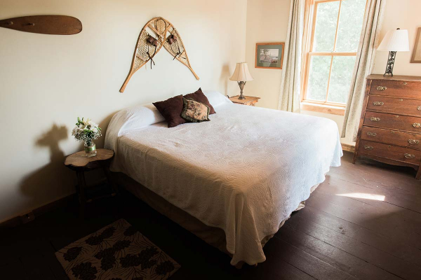 Room 3 king bed